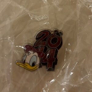 Donald Duck 2004 Enamel Pin - Red, Yellow, White